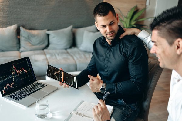 Quelles sont les meilleures pratiques pour le marketing digital d'une entreprise de services de traduction?